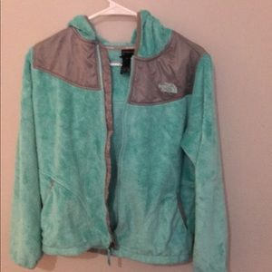 North face cozy jacket never worn!